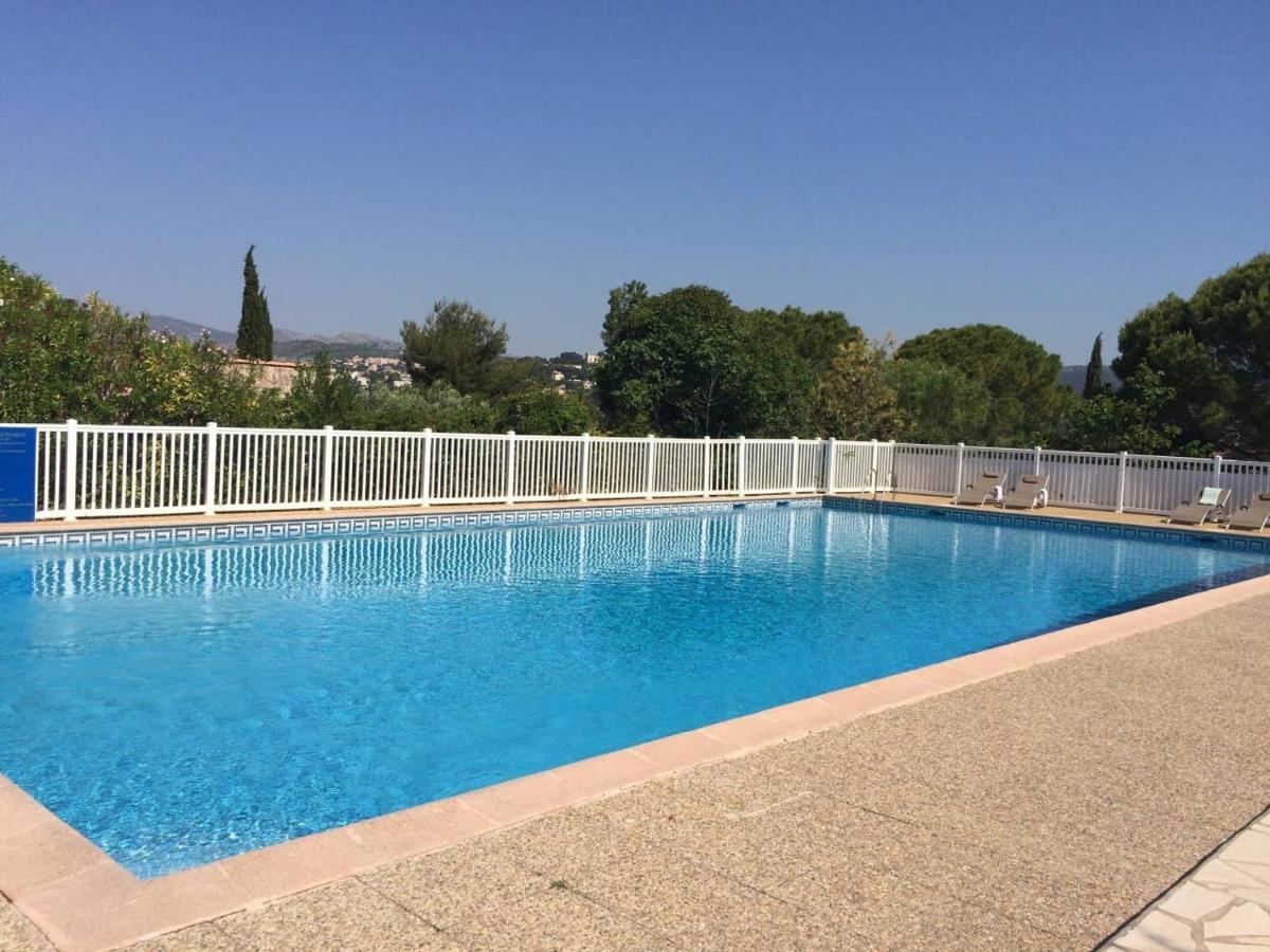 Villa La Grande Bastide Piscine Et Tennis Collectif Cassis Exterior photo